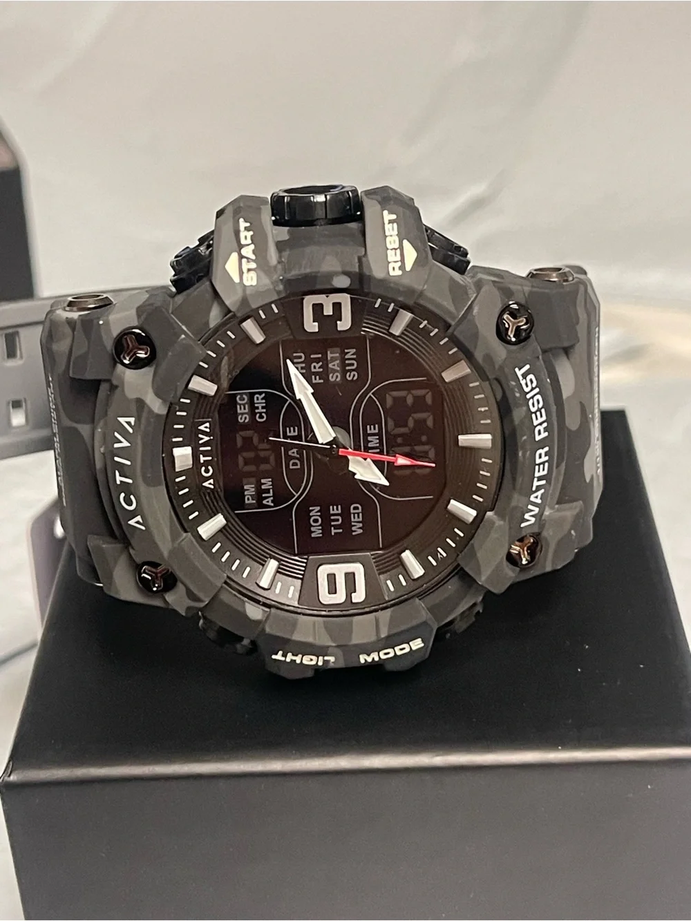 Activa Vulkor X Invicta Analog Digital Men's Watch - 53mm. Camouflage Grey Black